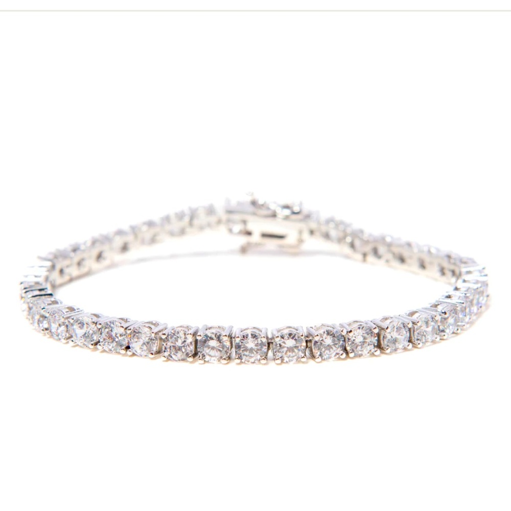 BP STUNNING CRYSTAL & SILVER TENNIS BRACELET! 💎 💗 😍